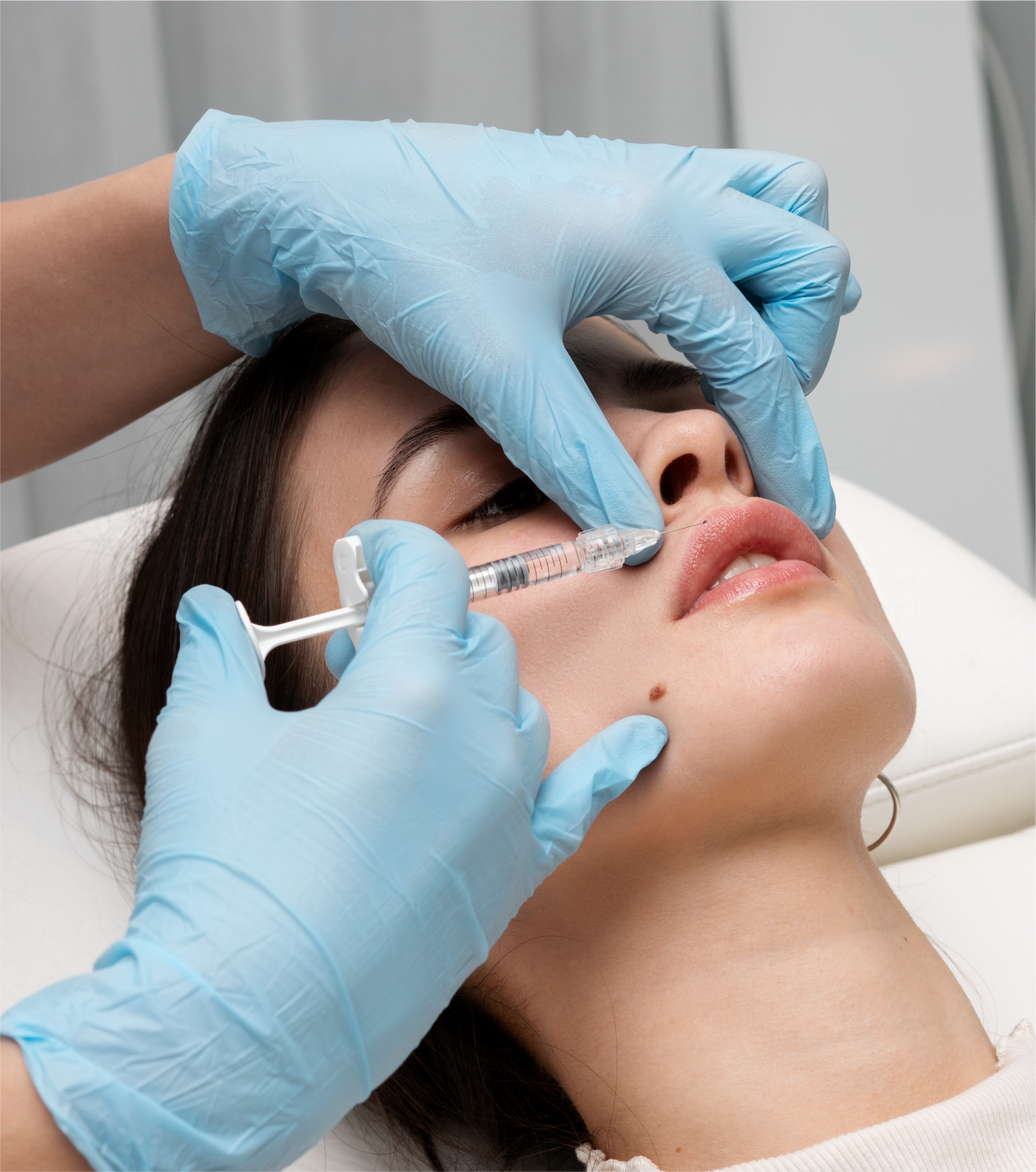 Our doctor performed injection on lip using exceptional substance that can adapt to your skin | B+ Clinic Malaysia